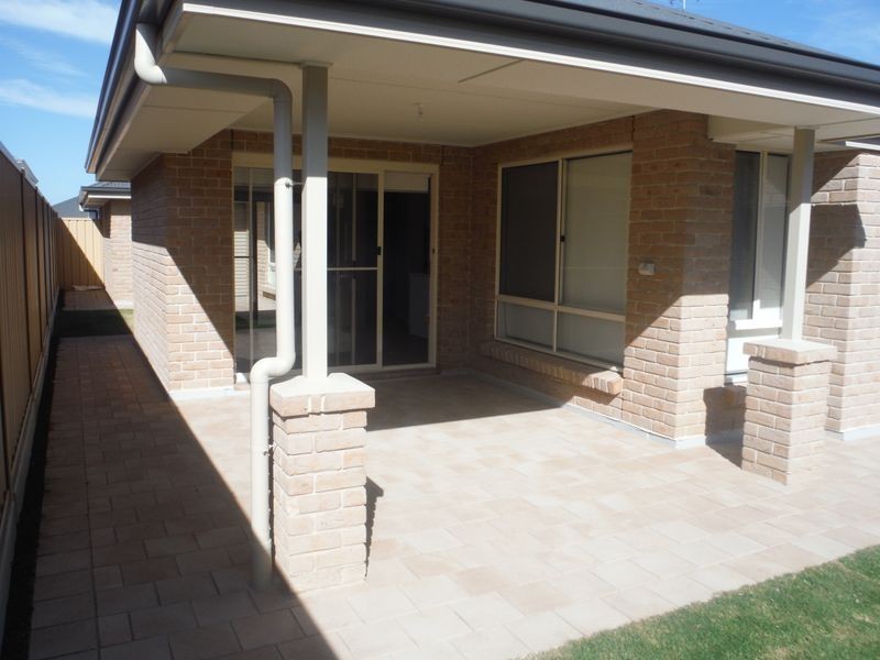 5 Halton Court, Seaford Meadows SA 5169