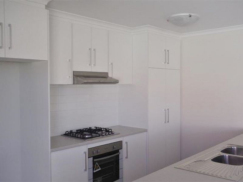 15 Prow Drive, Seaford Meadows SA 5169