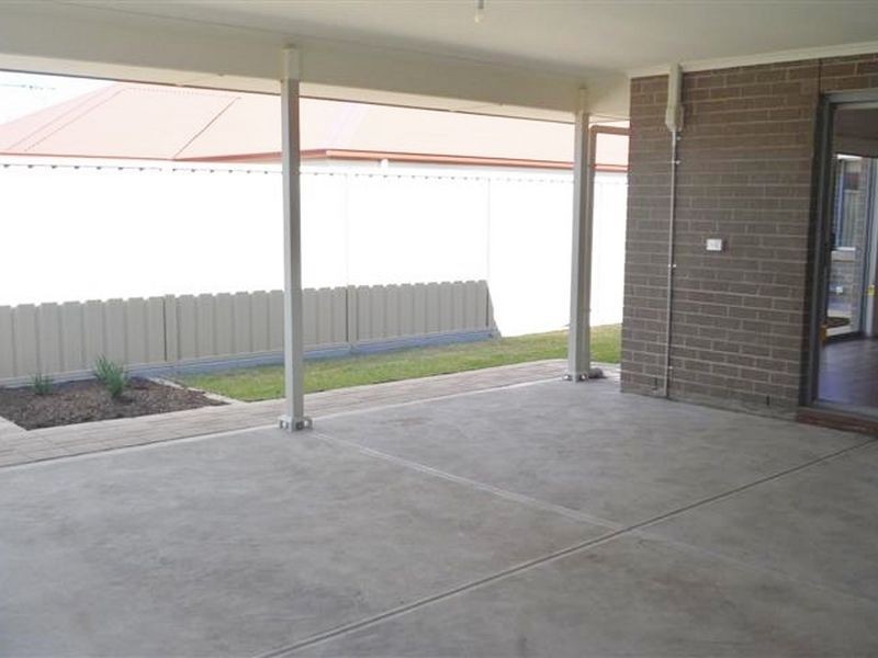 15 Prow Drive, Seaford Meadows SA 5169