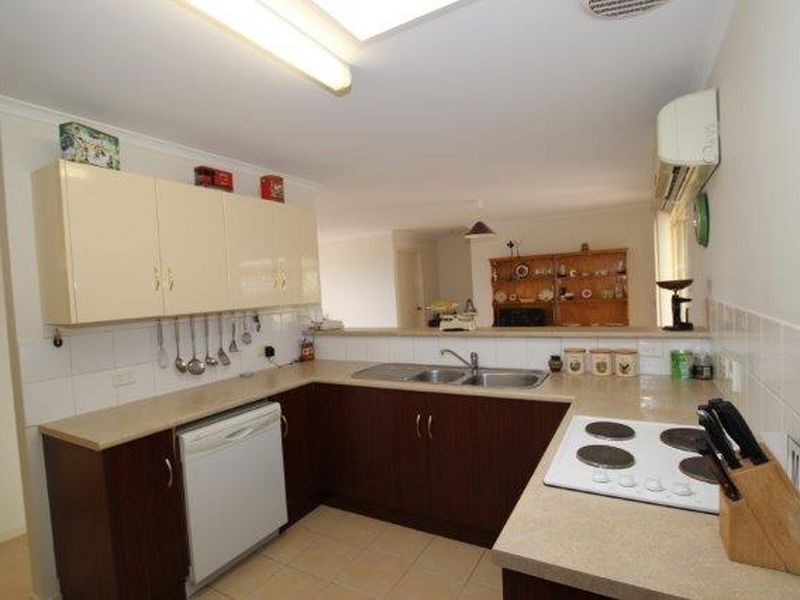 16 Ketch Court, Aldinga Beach SA 5173