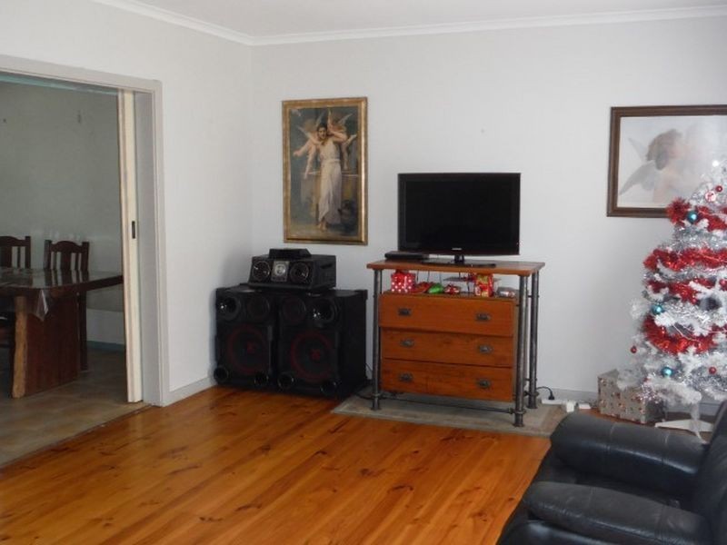 28 Pilot Crescent, Seaford Meadows SA 5169