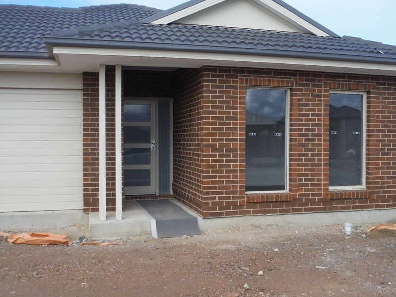 12 Cook Street, Seaford Meadows SA 5169