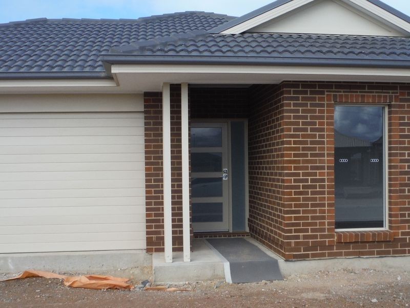 12 Cook Street, Seaford Meadows SA 5169