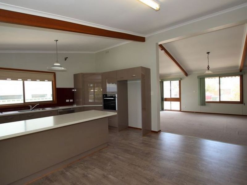 53 Coolangatta Drive, Aldinga Beach SA 5173