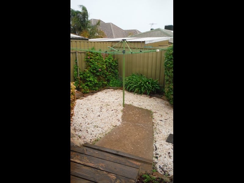 3 Shoalstone Court, Moana SA 5169