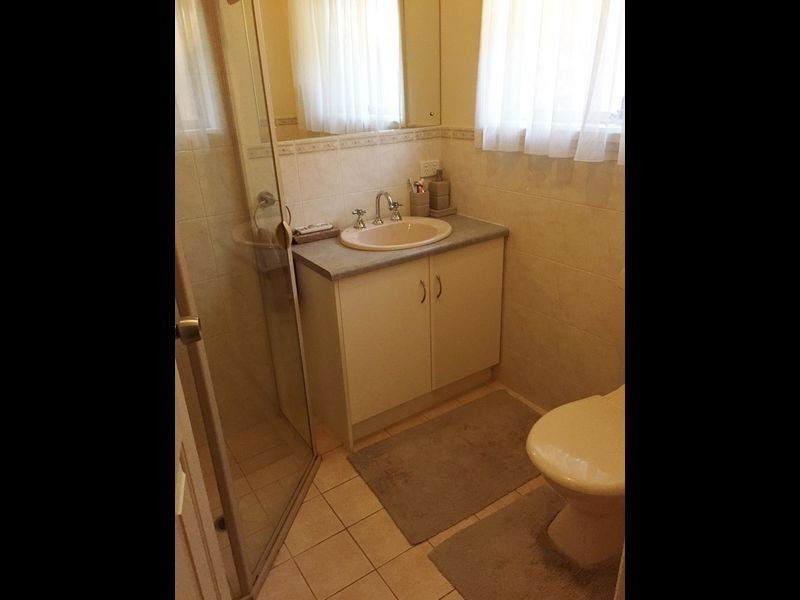 10 Yeltana Avenue, Huntfield Heights SA 5163