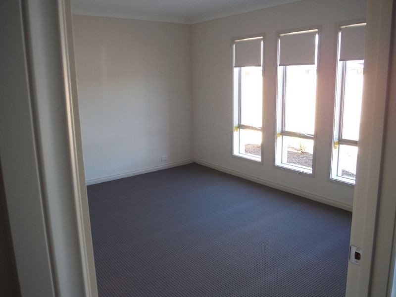 5 Cabot Court, Seaford Meadows SA 5169