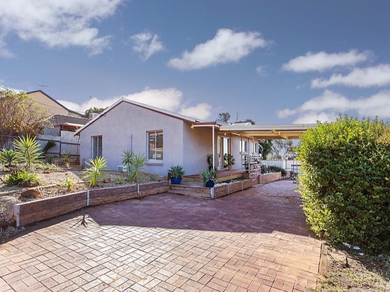 11 Domain Steet, Moana SA 5169