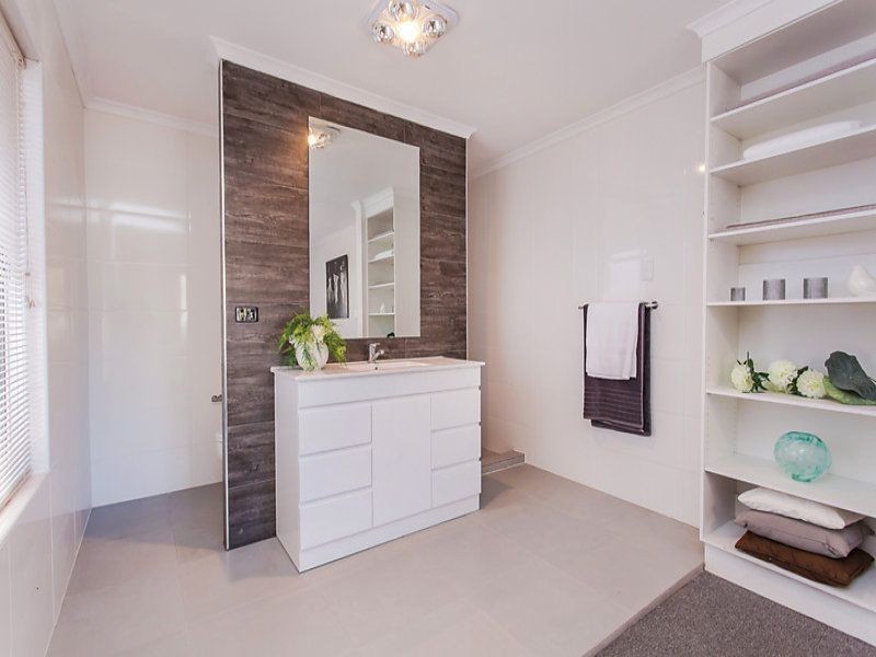 11 Domain Steet, Moana SA 5169