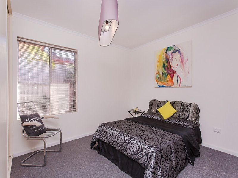 11 Domain Steet, Moana SA 5169