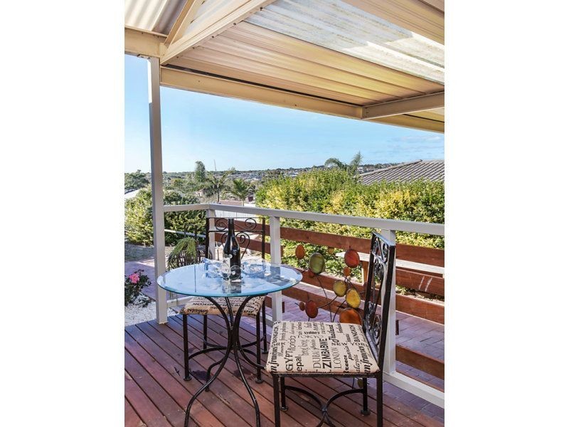 11 Domain Steet, Moana SA 5169
