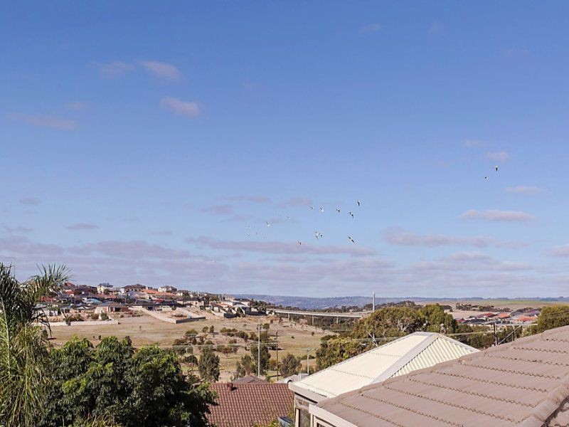 11 Domain Steet, Moana SA 5169