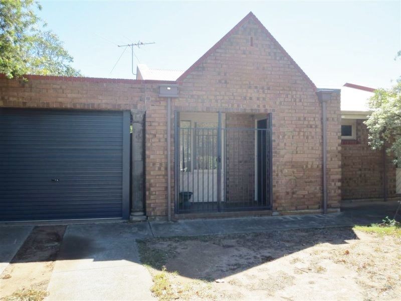 2 Fonda Court, Christie Downs SA 5164