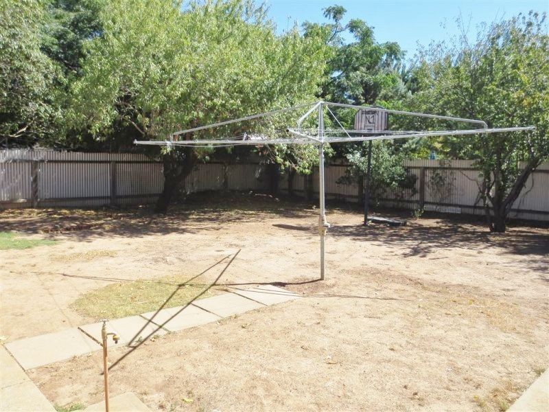 2 Fonda Court, Christie Downs SA 5164