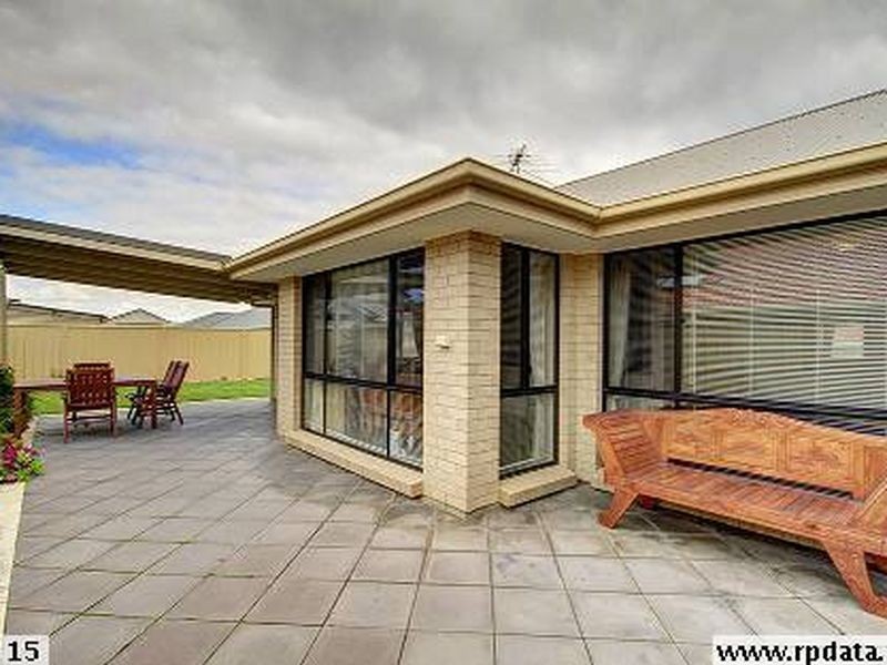 16 Offshore Avenue, Aldinga Beach SA 5173