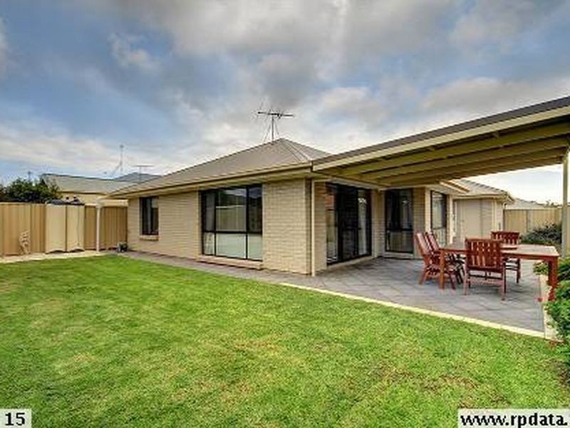16 Offshore Avenue, Aldinga Beach SA 5173