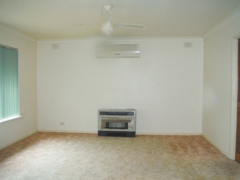 14 Susan Road, Hackham SA 5163