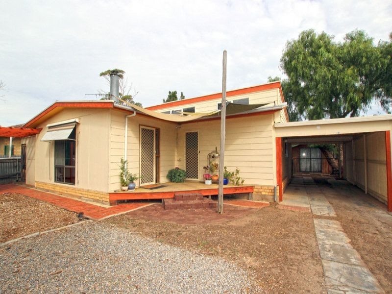 18 Irving Road, Aldinga Beach SA 5173