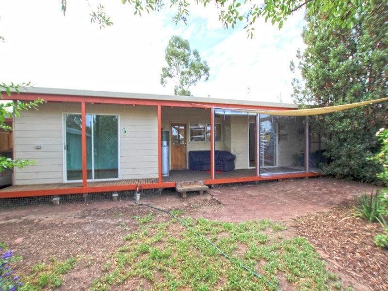 18 Irving Road, Aldinga Beach SA 5173
