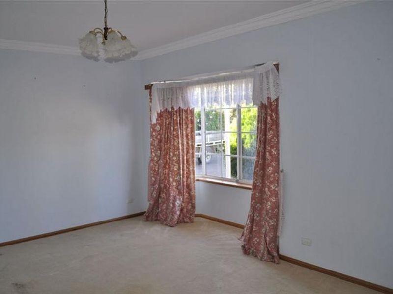 2 Hamilton Road, Aldinga Beach SA 5173