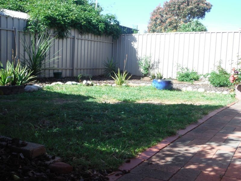 16 Pitcairn Circuit, Seaford Rise SA 5169