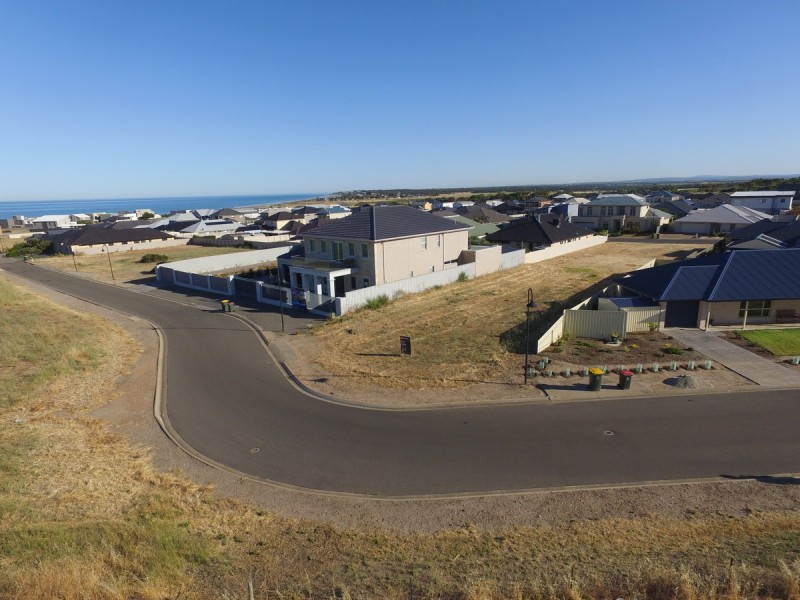 25 Milford Avenue, Sellicks Beach SA 5174