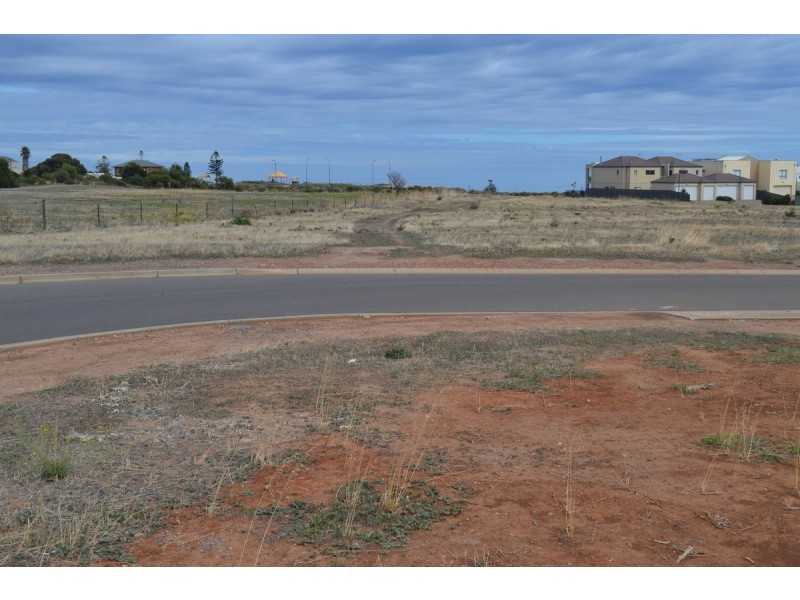 25 Milford Avenue, Sellicks Beach SA 5174