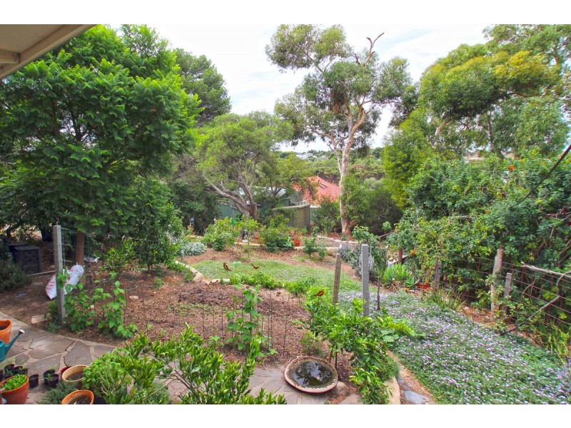 39 Port Road, Port Willunga SA 5173