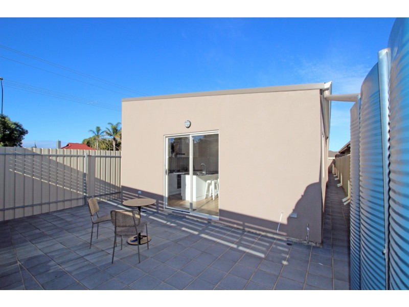 2 Ratcliffe Road, Aldinga Beach SA 5173