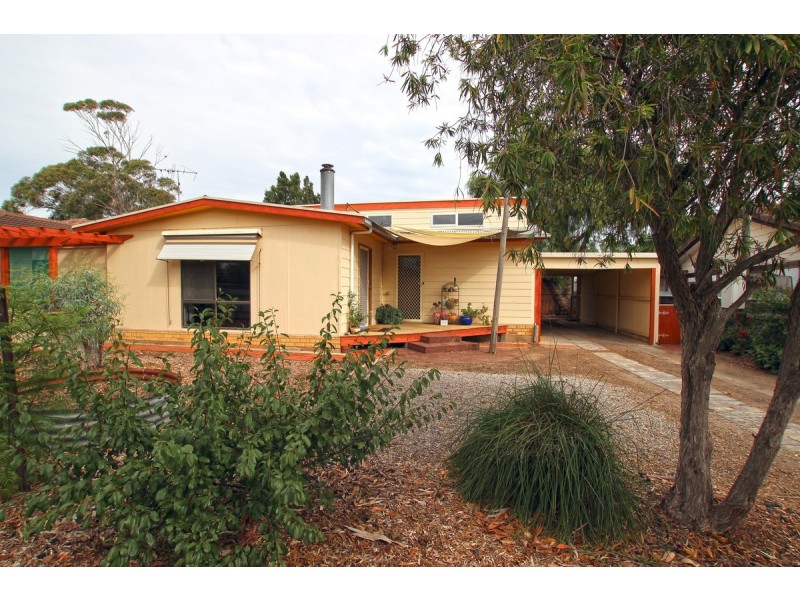 18 Irving Road, Aldinga Beach SA 5173