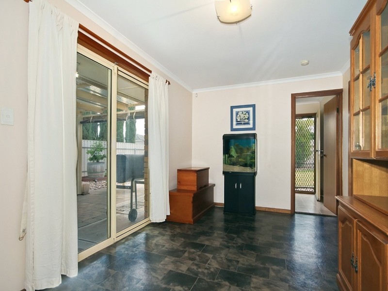 11 Cove Circuit, Seaford Rise SA 5169