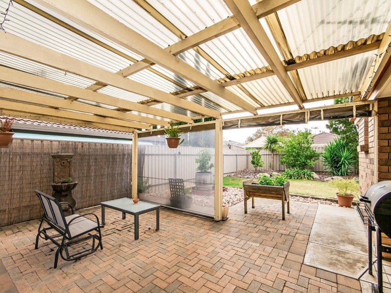 11 Cove Circuit, Seaford Rise SA 5169