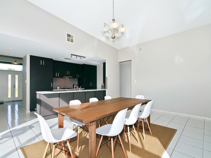 3 Nicholl Avenue, Aldinga Beach SA 5173