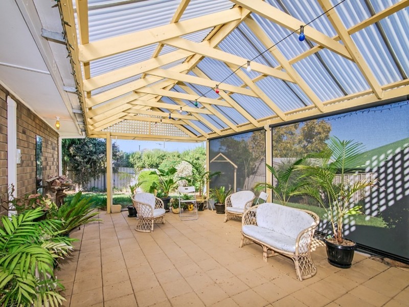 32 Dalkeith Road, Seaford Rise SA 5169