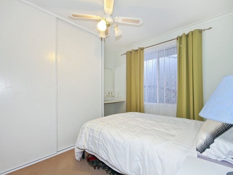 32 Dalkeith Road, Seaford Rise SA 5169