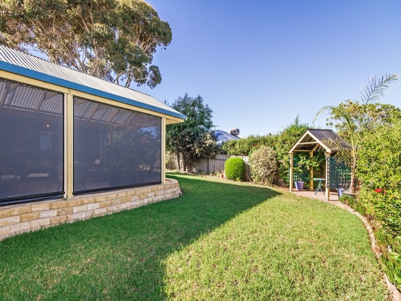 32 Dalkeith Road, Seaford Rise SA 5169