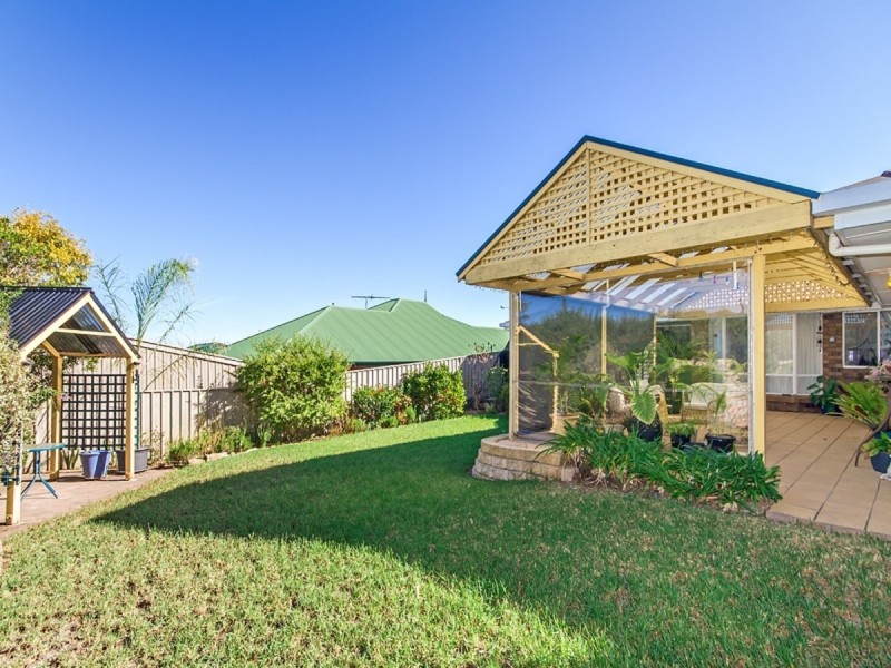 32 Dalkeith Road, Seaford Rise SA 5169