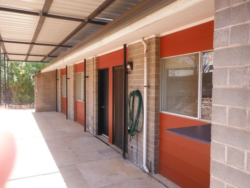 17 Spearwood Road, Alice Springs NT 0870