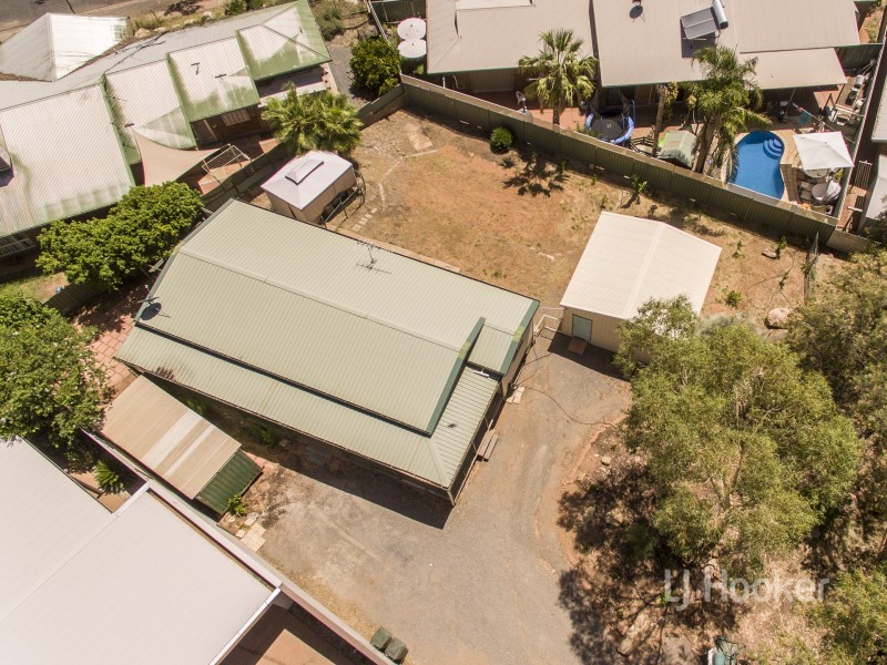 13 Griffiths Place, Araluen NT 0870