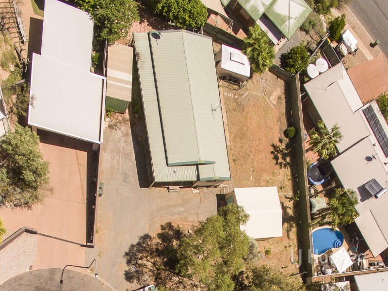 13 Griffiths Place, Araluen NT 0870