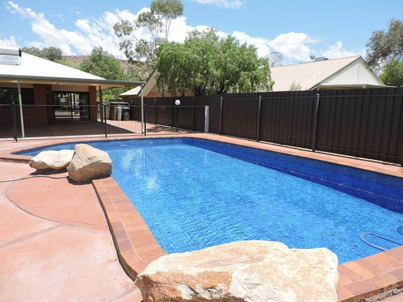 42 Eagle Court, Desert Springs NT 0870