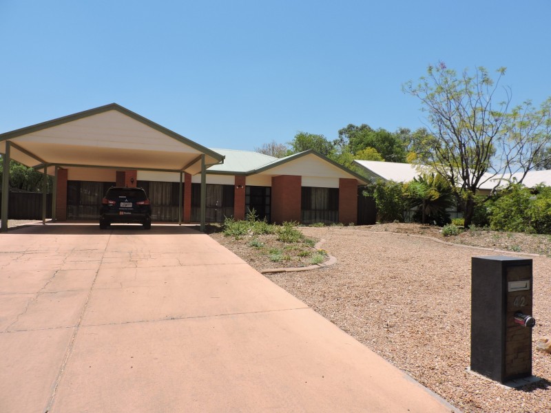 42 Eagle Court, Desert Springs NT 0870