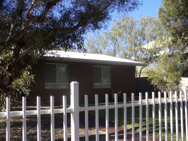 22 Gilbert Place, Larapinta NT 0875