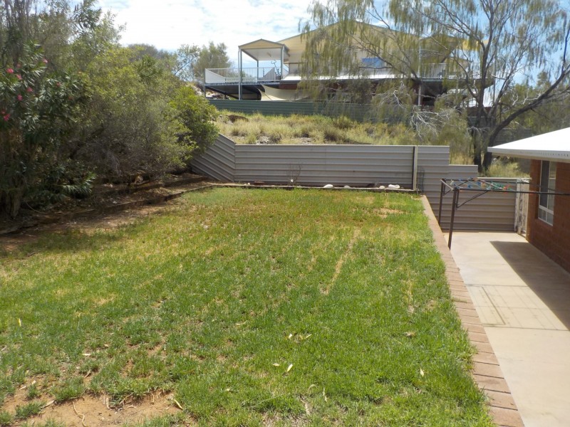 22 Gilbert Place, Larapinta NT 0875