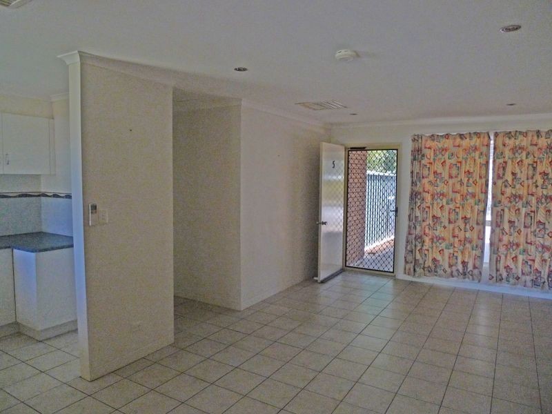 Unit 5/3 Peuce Place, Sadadeen NT 0870