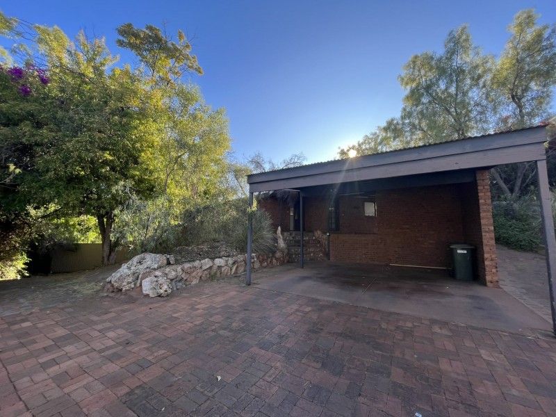 7 Griffiths Place, Araluen NT 0870