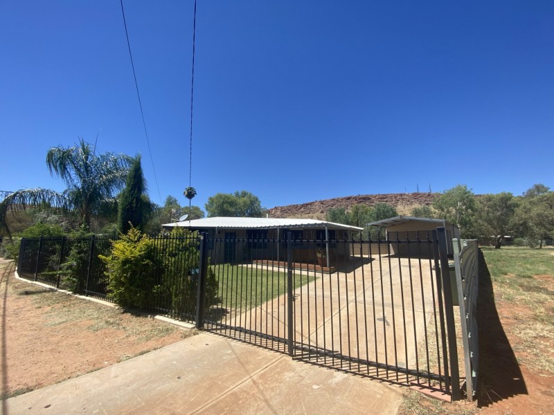 22 Barclay Crescent, Gillen NT 0870