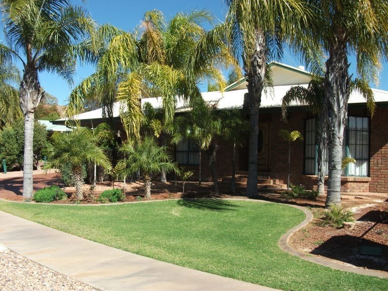 106 Cromwell Drive, Desert Springs NT 0870