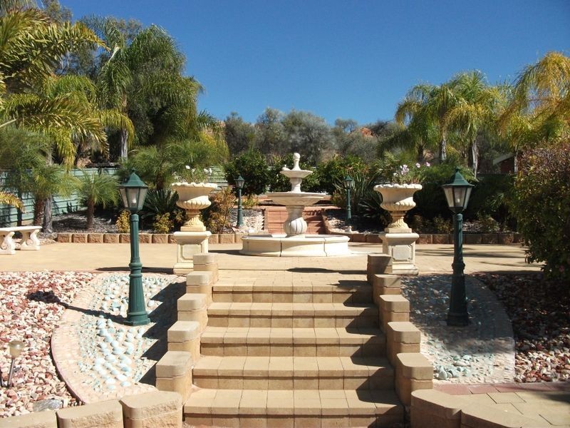106 Cromwell Drive, Desert Springs NT 0870