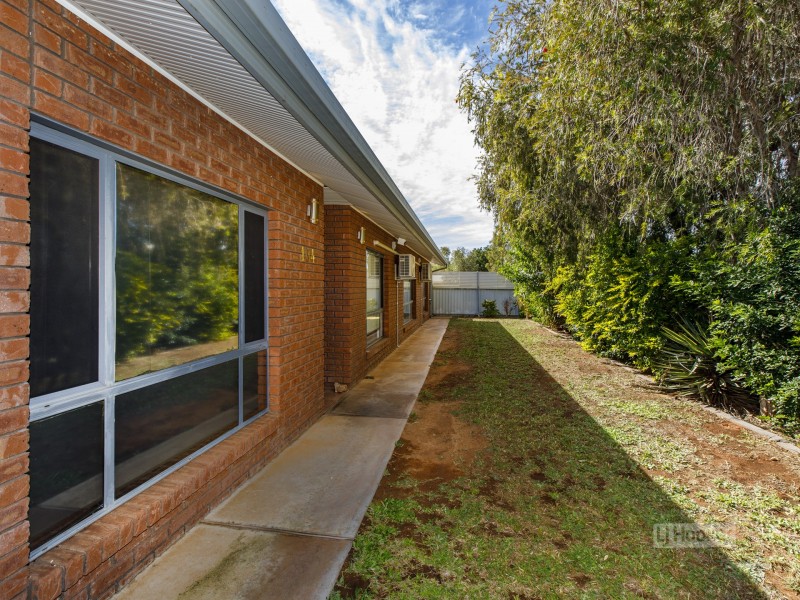 104 Lyndavale Drive, Larapinta NT 0875